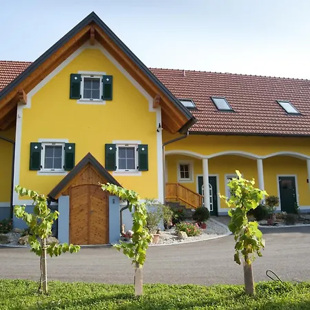 Schulter Apartment *
